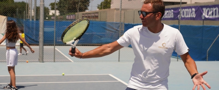 SENIOR TENNIS NEW COUNTRY ACADEMY
